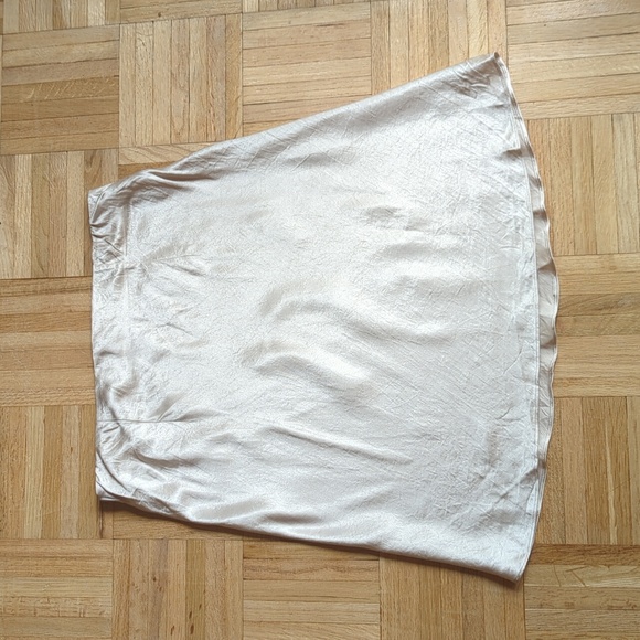 Babaton Cream Satin A-Line Skirt Aritzia 10 - Picture 4 of 4